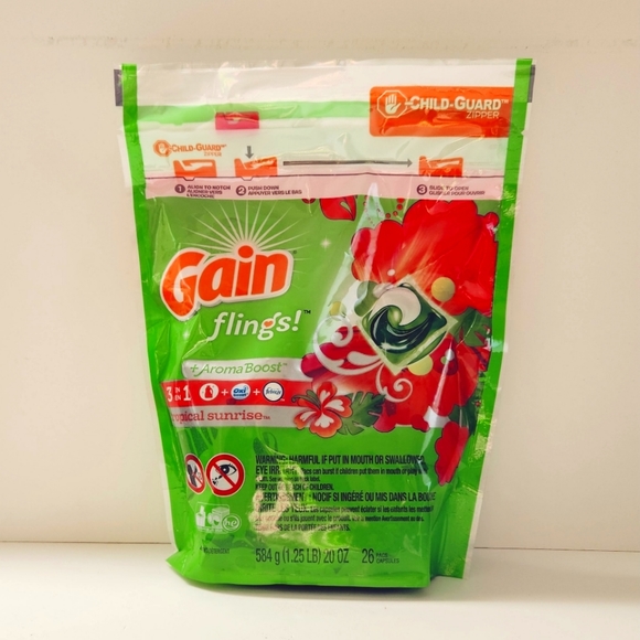 💚2/$20 Gain Flings! +AromaBoost Laundry Detergent Pacs, Tropical Sunrise, 26CT - Picture 1 of 5